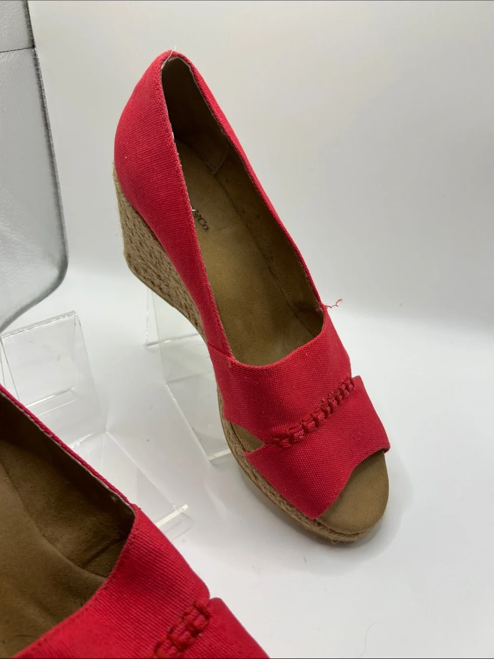 GH Bass Andi style wedge sandals ladies size 8.5 M muted red boho coastal